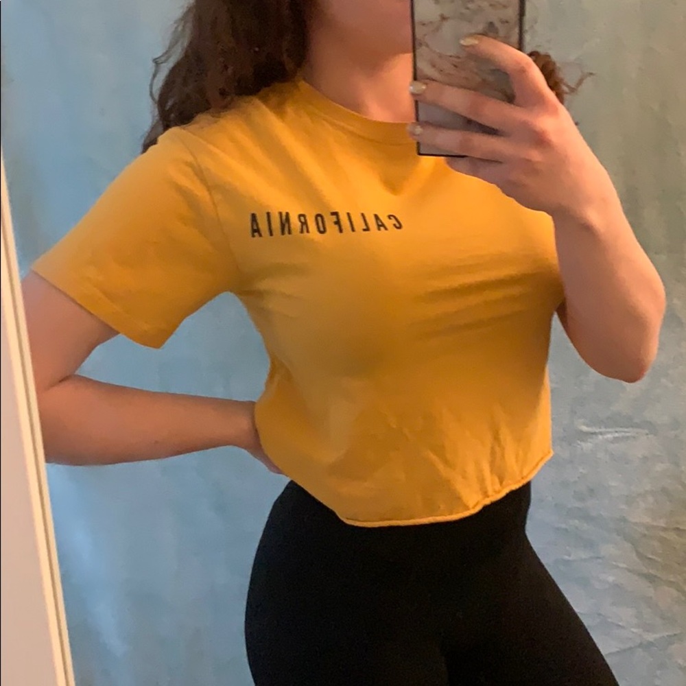 Cropped Los Angeles shirt